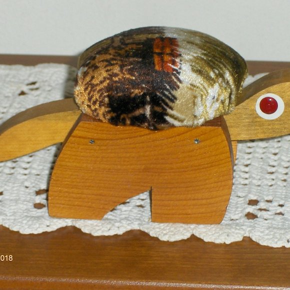 Vintage Wood Turtle Pin Cushion - Picture 7 of 7
